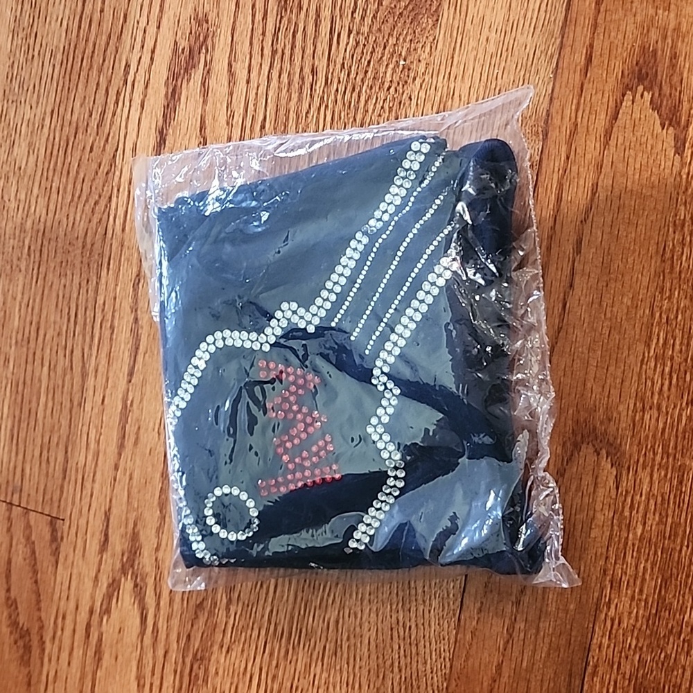 NEW Keller Williams BLING custom medium vneck tshirt